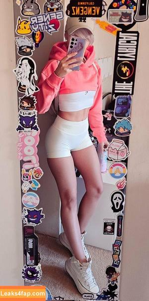 Luckybonez photo #1695
