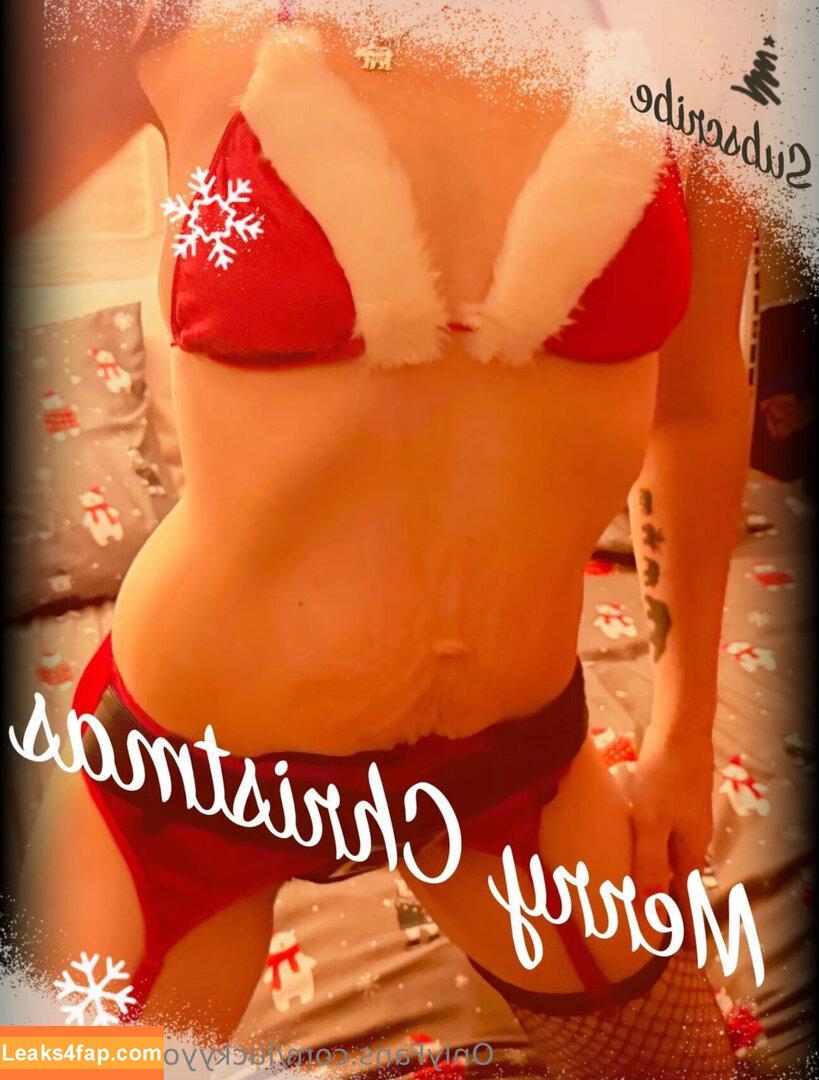 luckyyou1023free /  leaked photo photo #0003