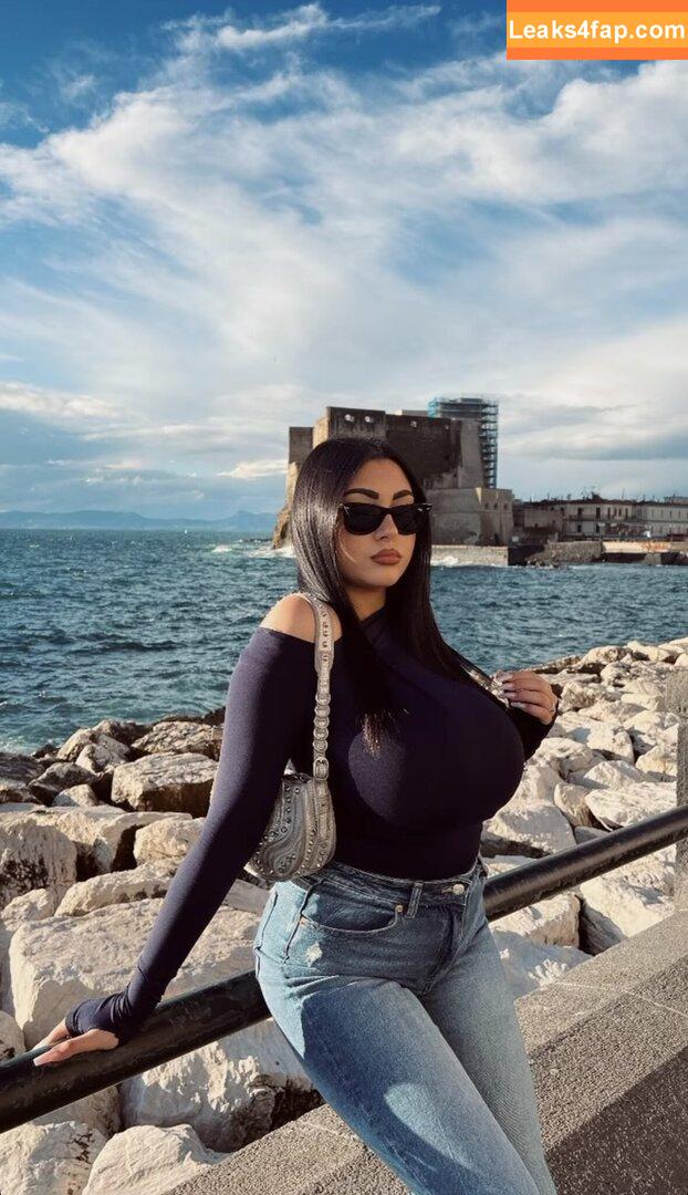_lucrexiia._ /  leaked photo photo #0013
