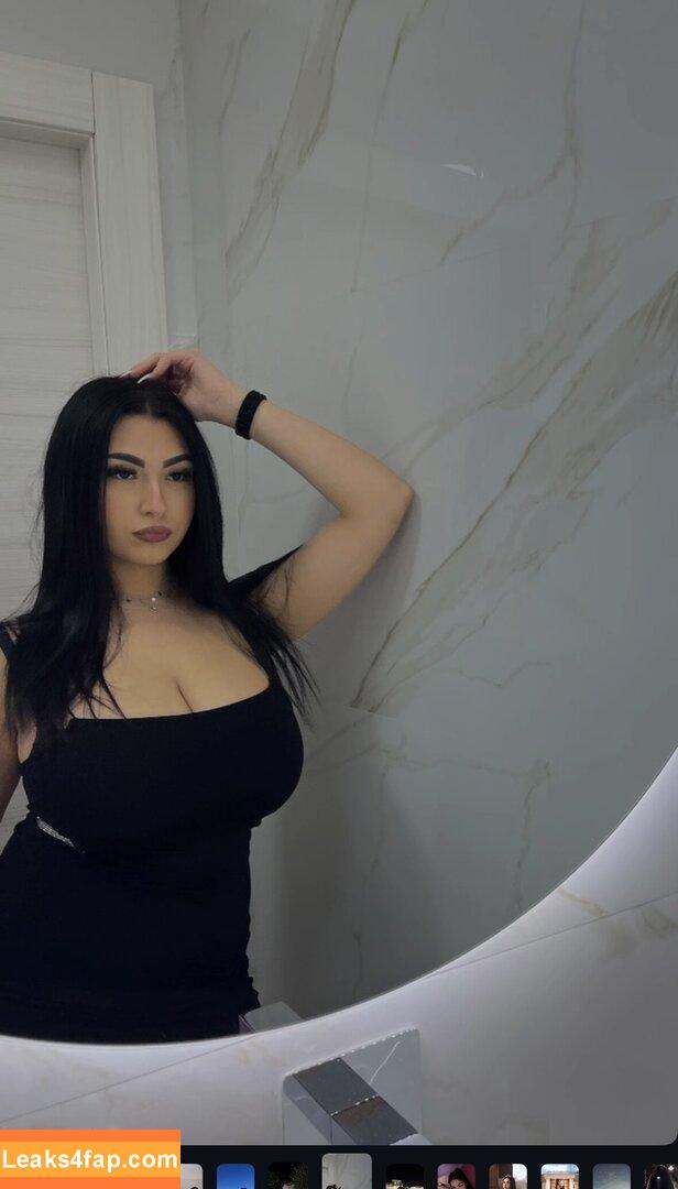 _lucrexiia._ /  leaked photo photo #0019