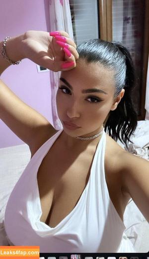_lucrexiia._ photo #0002