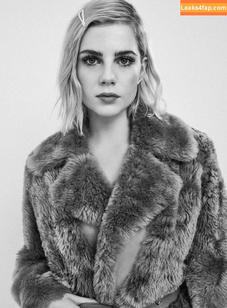 Lucy Boynton / lucyboynton1 leaked photo photo #0013