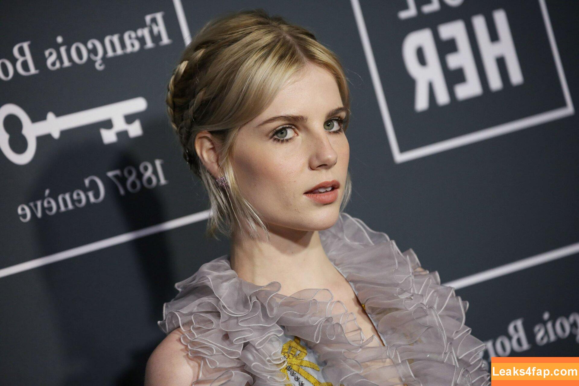 Lucy Boynton / lucyboynton1 leaked photo photo #0102