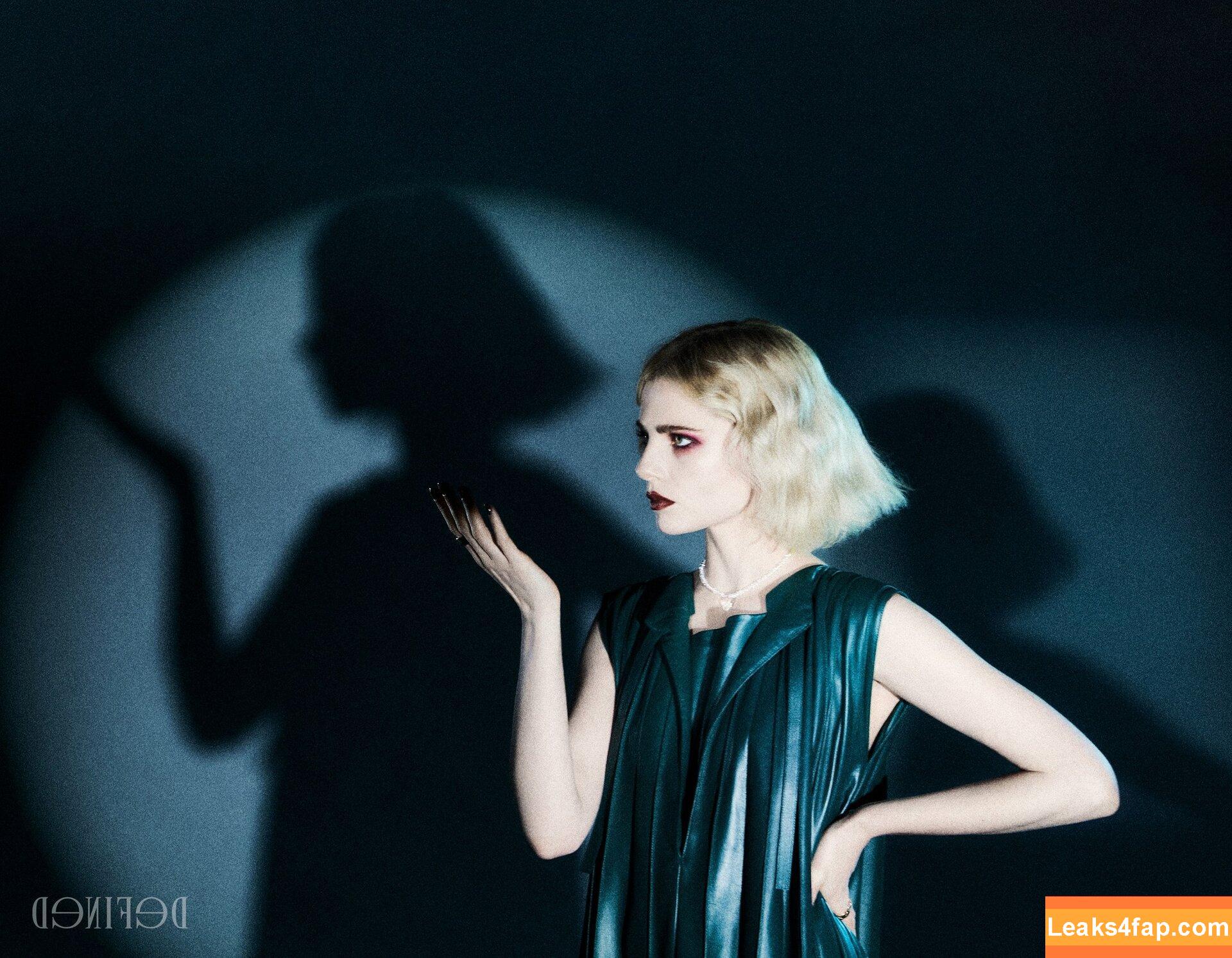 Lucy Boynton / lucyboynton1 leaked photo photo #0143