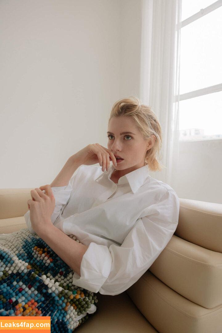 Lucy Boynton / lucyboynton1 leaked photo photo #0177