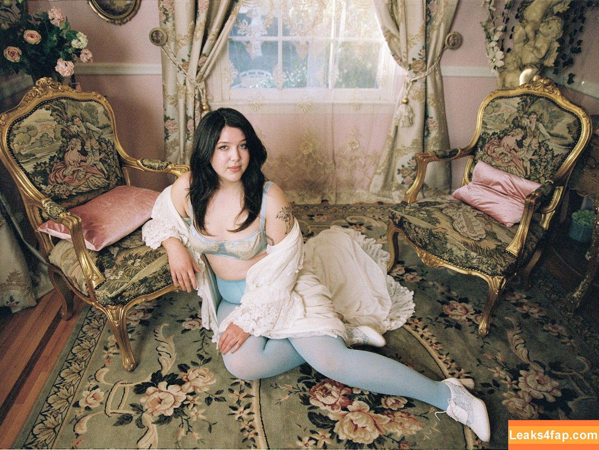 Lucy Dacus / lucydacus leaked photo photo #0007