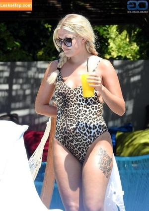 Lucy Fallon photo #0068