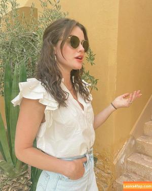 Lucy Hale фото #0136
