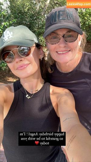 Lucy Hale фото #0324