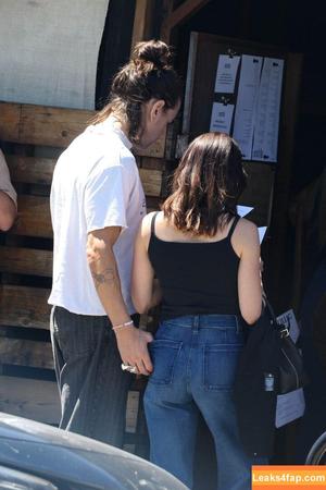 Lucy Hale photo #1520