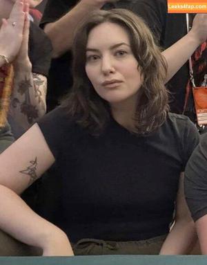 Lucy James photo #0100
