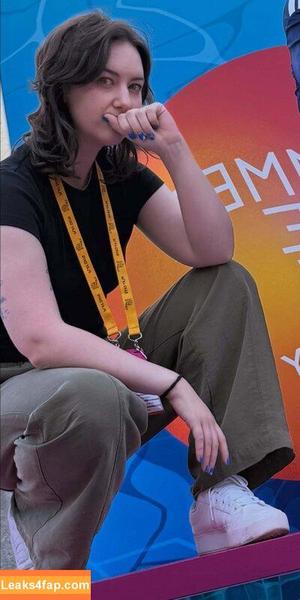 Lucy James photo #0103