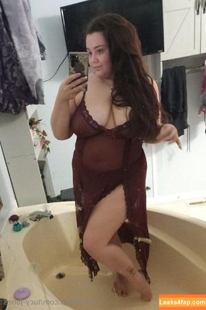 lucy-jones photo #0777