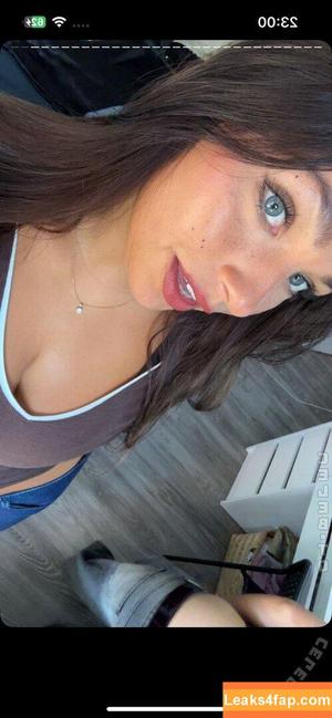 Lucy Lacht photo #0309