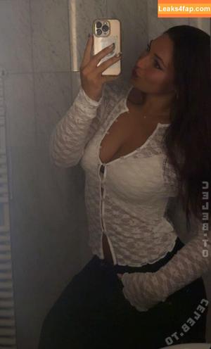 Lucy Lacht photo #0310