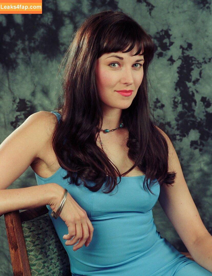 Lucy Lawless / RealLucyLawless leaked photo photo #0001