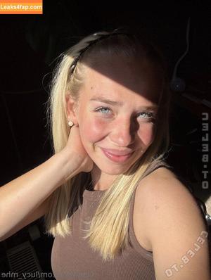 Lucy Michel photo #0011