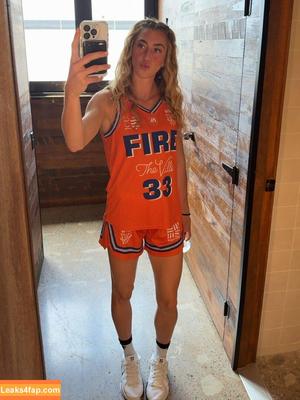 Lucy Olsen photo #0003