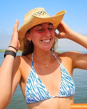 Lucy Olsen photo #0005
