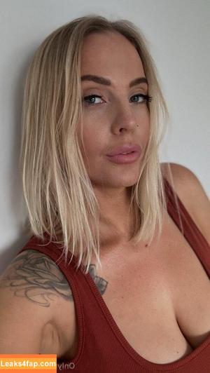 lucy_robinson photo #0079