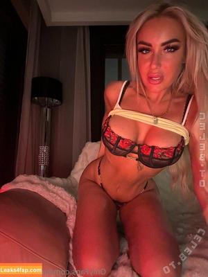 Lucy Sea photo #0132