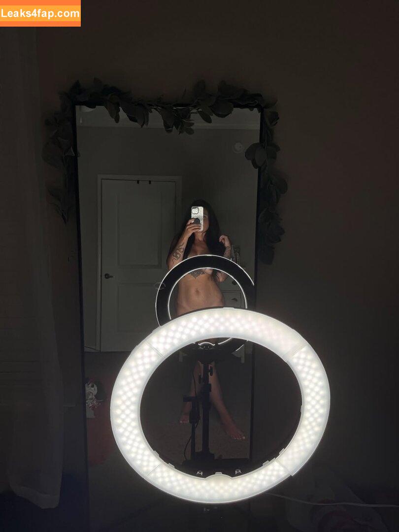 Lucy Shay / _lickmelucy / https: / lucyshayy leaked photo photo #0005