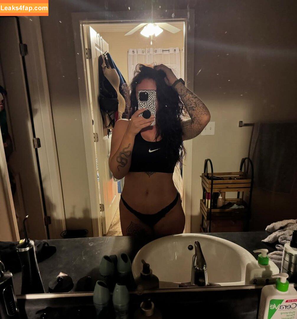 Lucy Shay / _lickmelucy / https: / lucyshayy leaked photo photo #0021
