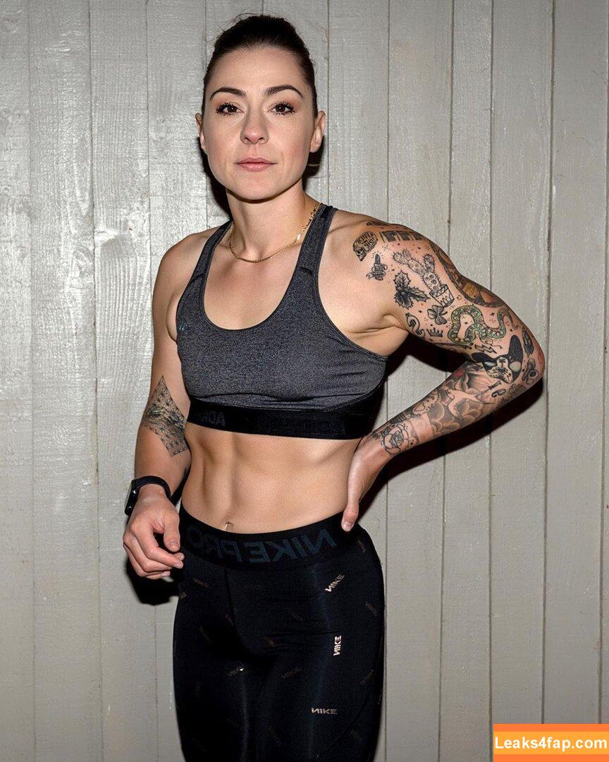 Lucy Spraggan /  leaked photo photo #0023