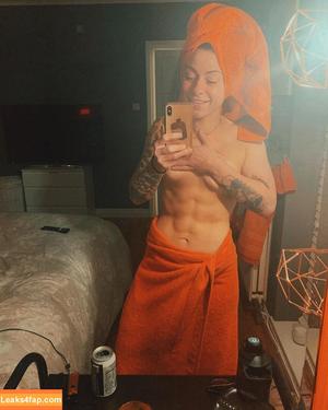 Lucy Spraggan photo #0018
