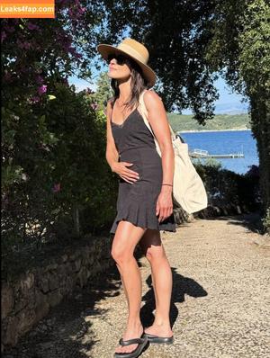 Lucy Verasamy photo #0035