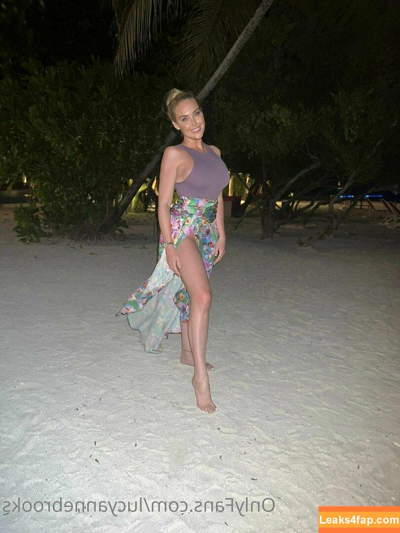 lucyannebrooks / labrooksuk leaked photo photo #0074