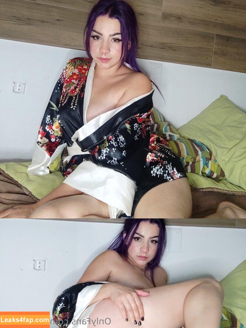 lucybluish /  leaked photo photo #0005