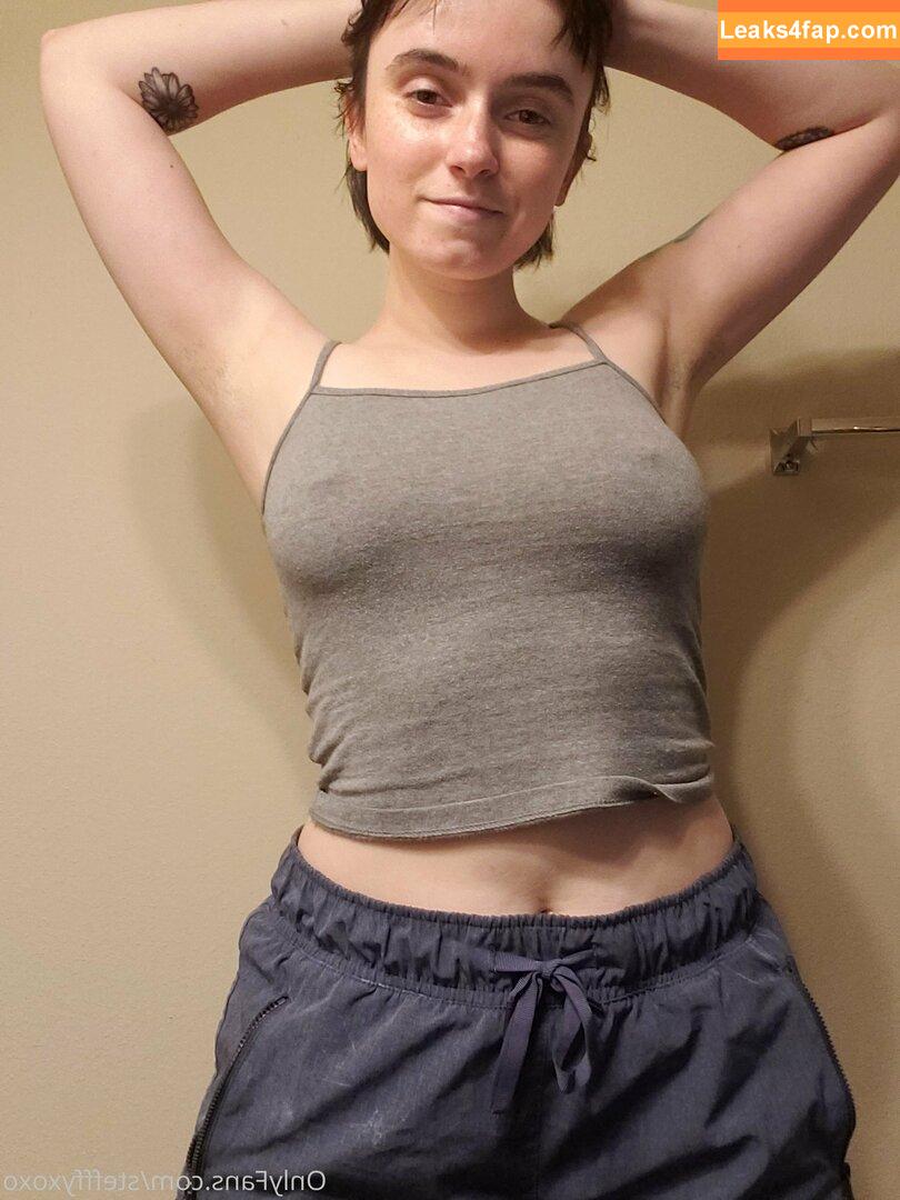 lucylawrence / luc.law leaked photo photo #0094