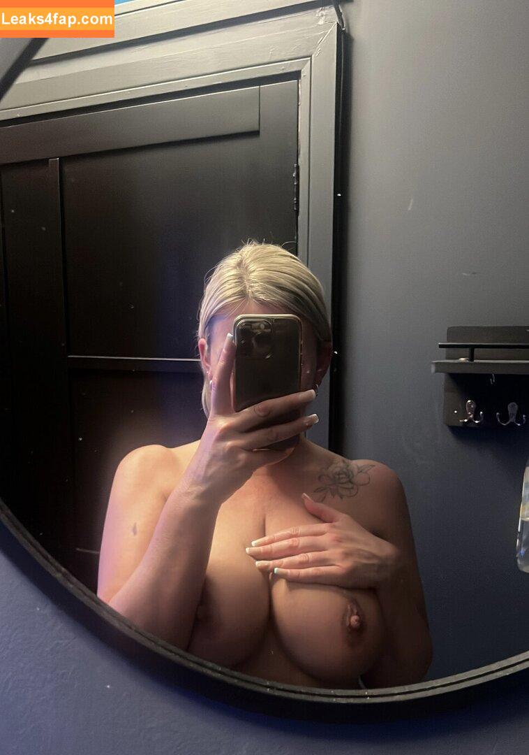 lucyredman79 / tiktok milf leaked photo photo #0009