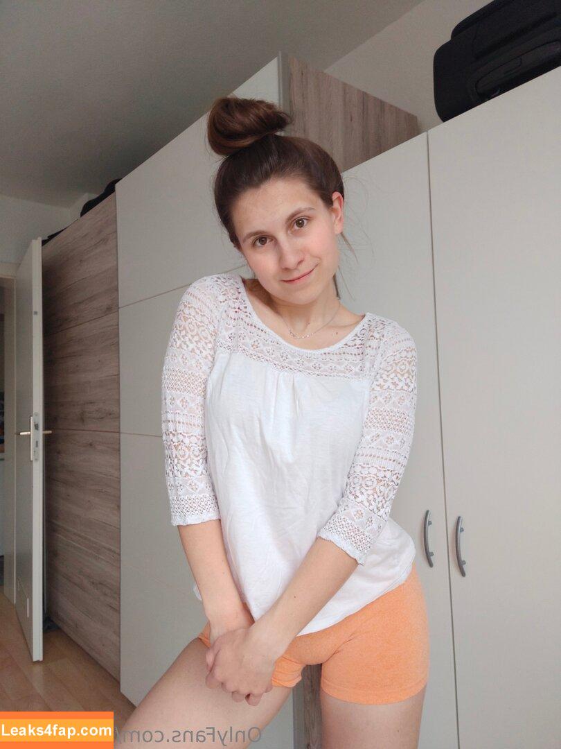 lucyschiller / lucy.schiller leaked photo photo #0017