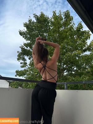 lucyschiller photo #0041
