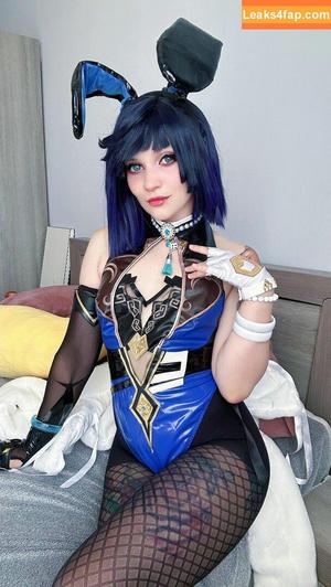 LucyYumi photo #0052