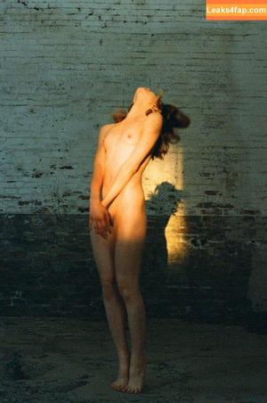 Ludovica photo #0002