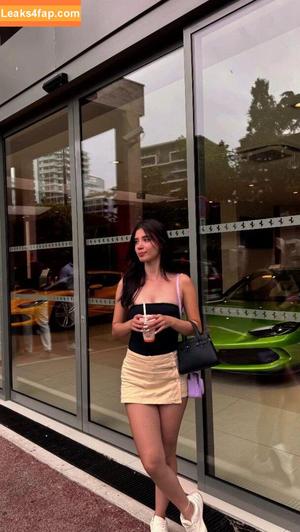 Luisa Valencia photo #0050