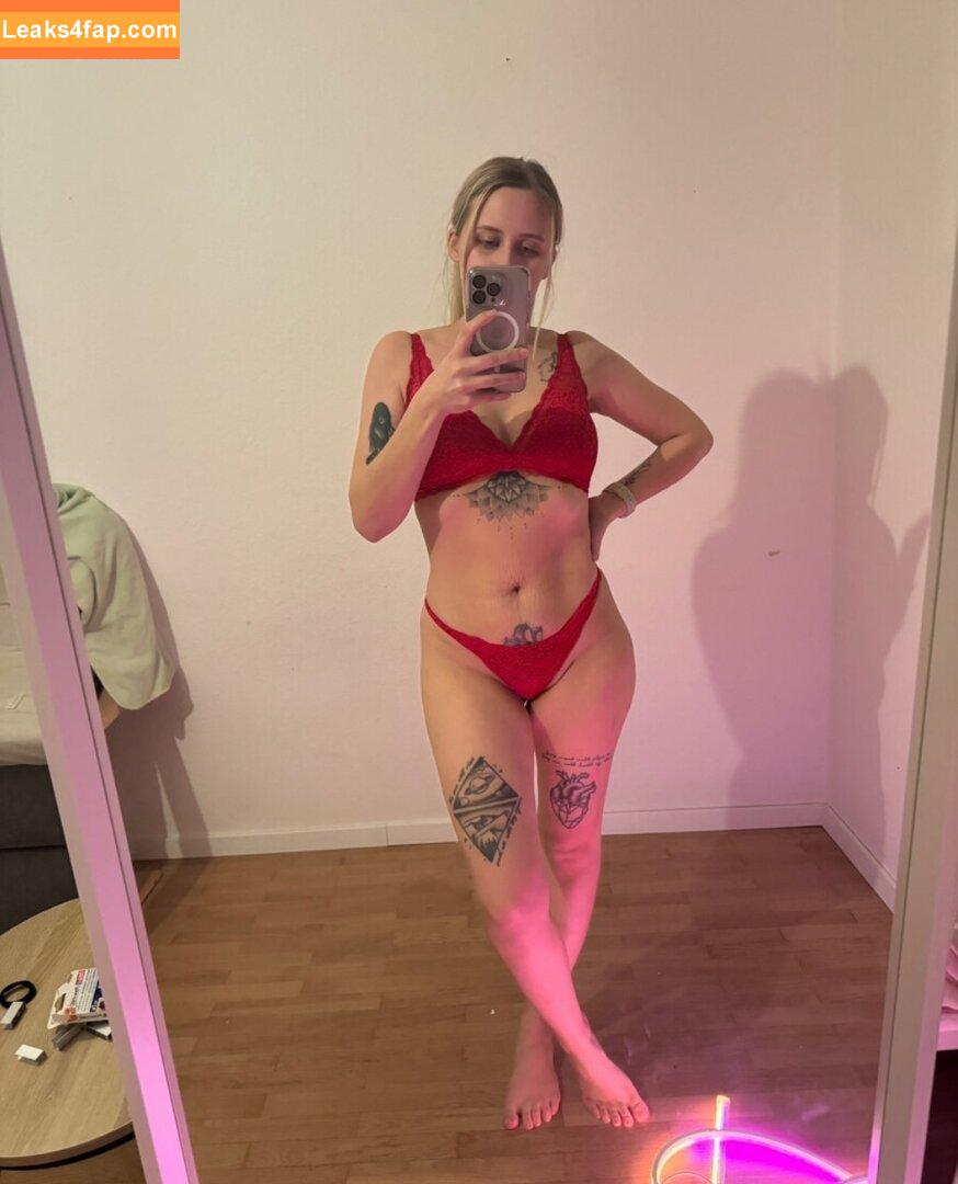 Luna_zuhause / charlottemarlone / charlottesyogaworld leaked photo photo #0156