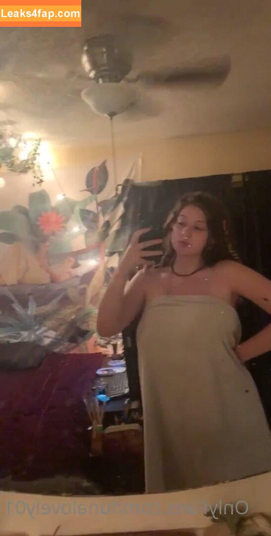 lunalovely01 /  leaked photo photo #0017