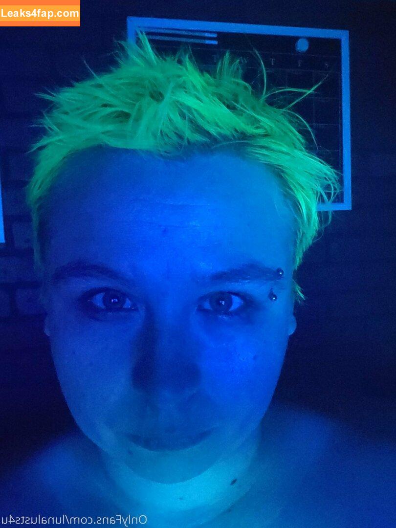 lunalusts4u / kissez4u leaked photo photo #0214