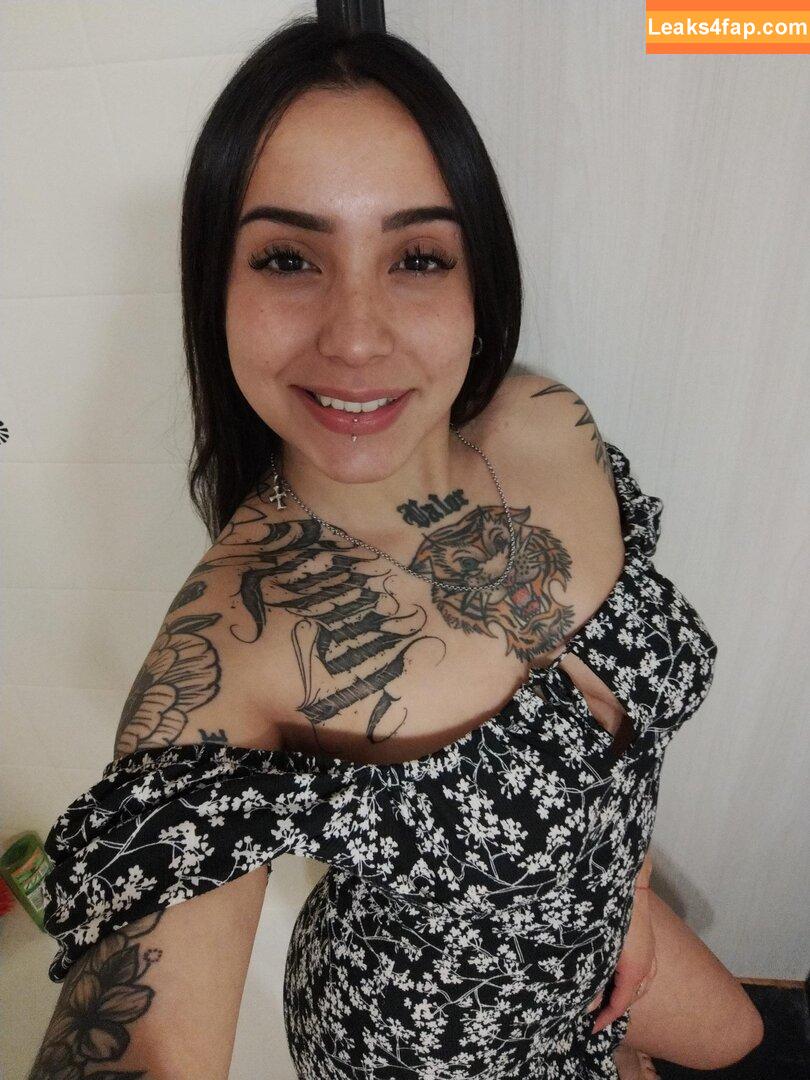 lunaxlatina / luna_latina / lunasweetlatina leaked photo photo #0001
