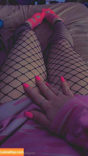 luv_ari photo #0002