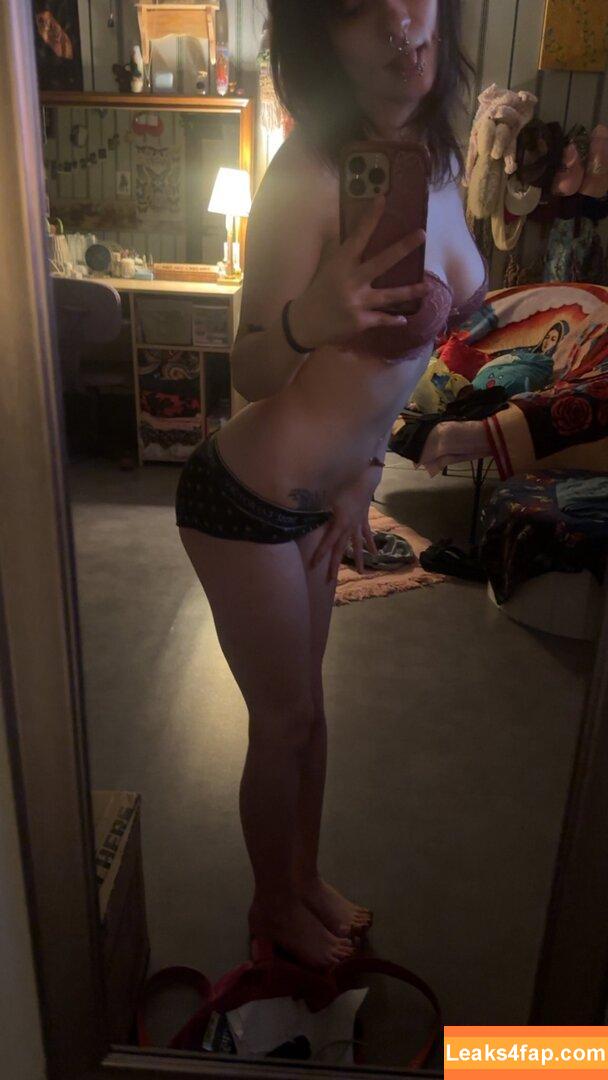 luvleach / uglypuppi leaked photo photo #0002