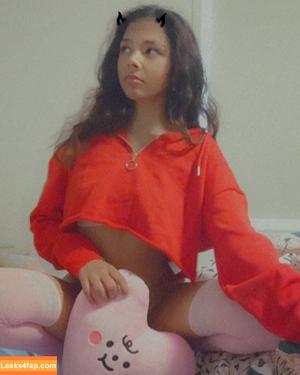 luvrynnie photo #0001