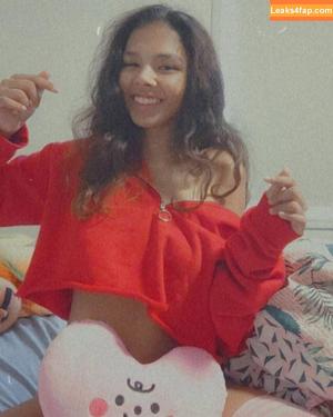 luvrynnie photo #0005