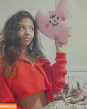 luvrynnie photo #0021