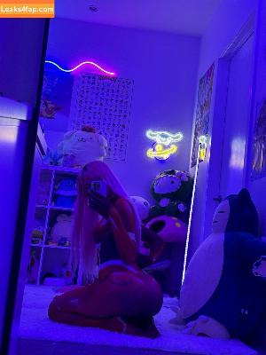 Luvstruck photo #0012