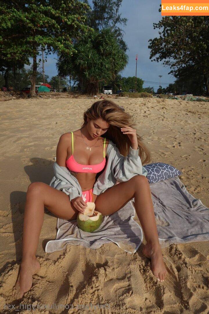 luxurygirl_xss / luxurygirl.inst leaked photo photo #0123